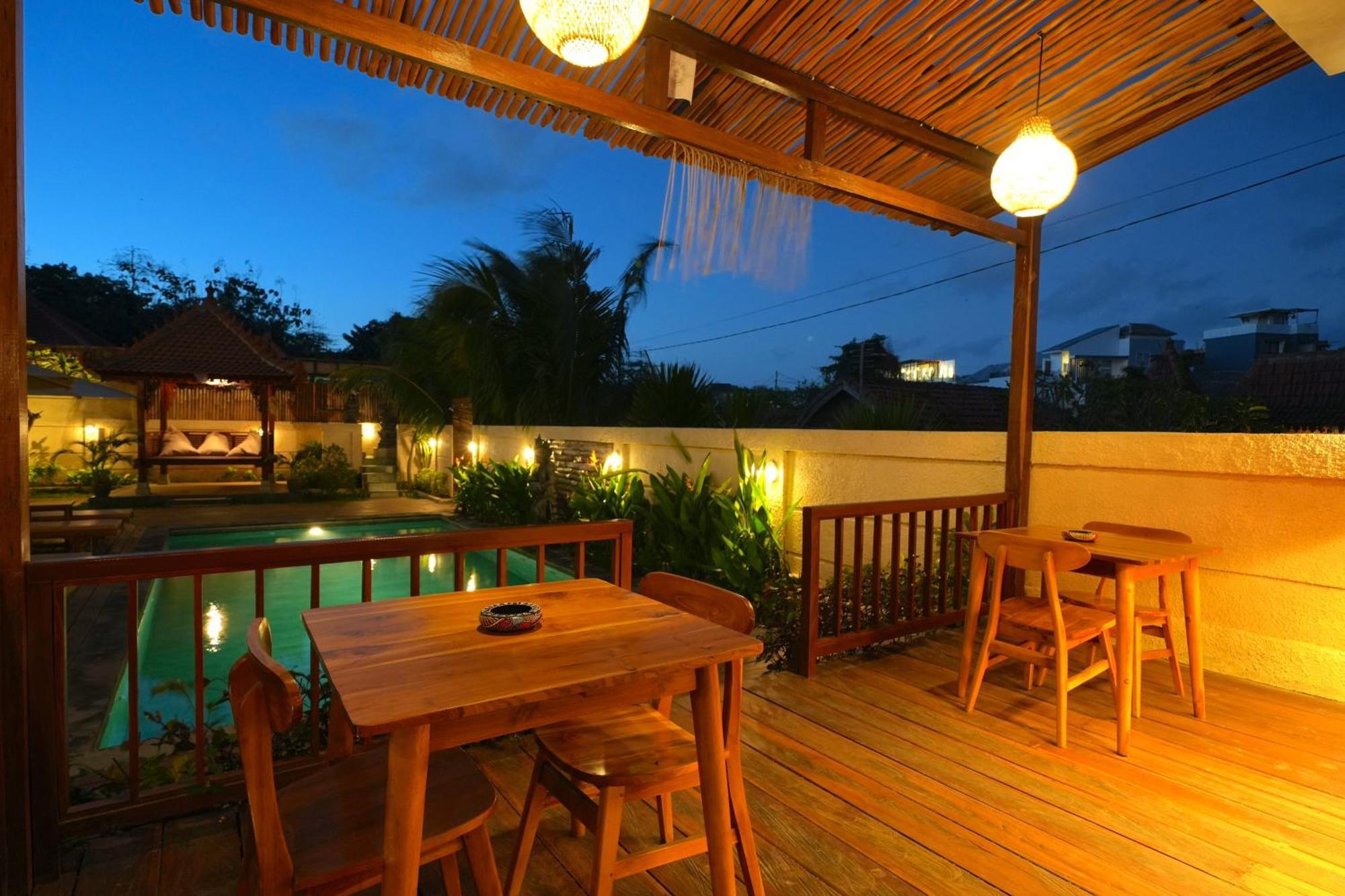 Puri Melati Hotel Uluwatu  Exterior photo